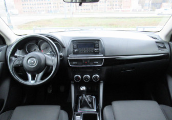 Подержанный автомобиль Mazda CX-5 2015 года (13 фото)