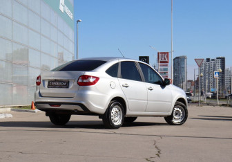 Подержанный автомобиль LADA (ВАЗ) Granta Liftback 2024 года (5 фото)