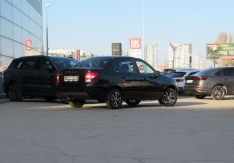 Подержанный автомобиль LADA (ВАЗ) Granta Sedan 2023 года (5 фото)
