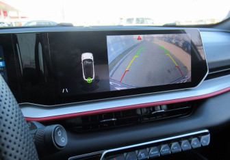 Подержанный автомобиль Geely Coolray 2024 года (19 фото)