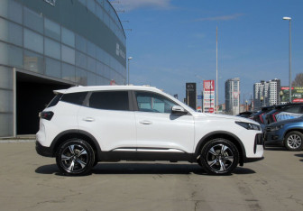 Подержанный автомобиль Chery Tiggo 4 2024 года (4 фото)