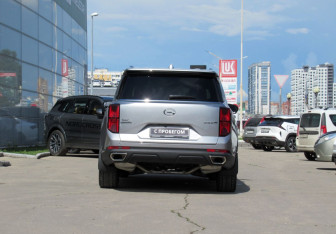 Подержанный автомобиль GAC GS8 2024 года (6 фото)