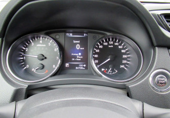 Подержанный автомобиль Nissan X-Trail 2019 года (14 фото)