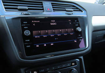 Подержанный автомобиль Volkswagen Tiguan 2020 года (15 фото)