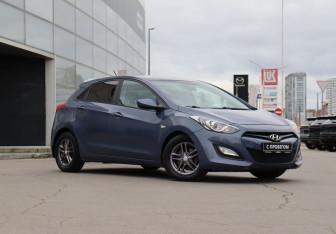 Подержанный автомобиль Hyundai i30 Hatchback 2012 года (3 фото)
