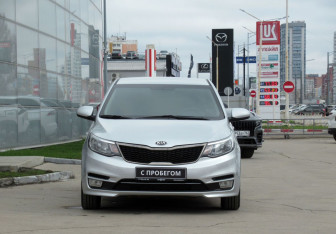 Подержанный автомобиль Kia Rio Sedan 2016 года (2 фото)