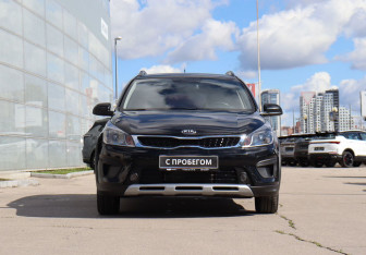 Подержанный автомобиль Kia Rio Hatchback 2020 года (2 фото)