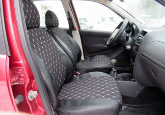 Подержанный автомобиль Fiat Albea 2007 года (11 фото)