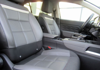 Подержанный автомобиль Citroen C5 Aircross 2021 года (11 фото)