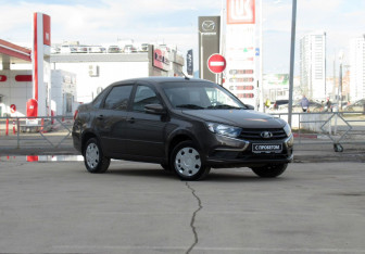 Подержанный автомобиль LADA (ВАЗ) Granta Sedan 2022 года (3 фото)