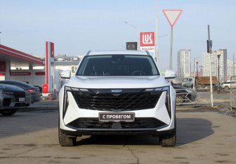 Подержанный автомобиль Geely Atlas 2024 года (2 фото)