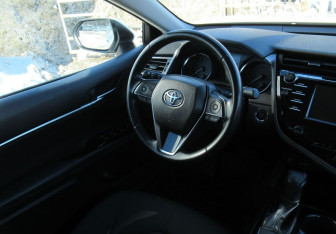 Подержанный автомобиль Toyota Camry Sedan 2018 года (13 фото)