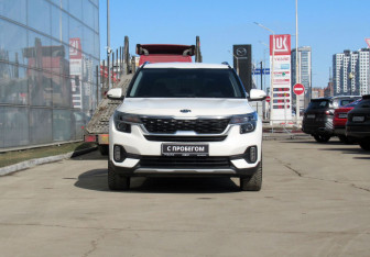 Подержанный автомобиль Kia Seltos 2020 года (2 фото)
