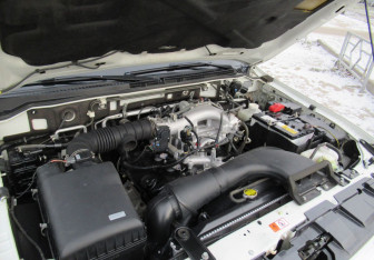 Подержанный автомобиль Mitsubishi Pajero 2021 года (10 фото)