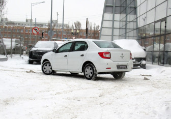 Подержанный автомобиль Renault Logan Sedan 2020 года (7 фото)