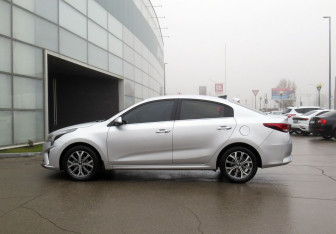 Подержанный автомобиль Kia Rio Sedan 2021 года (8 фото)