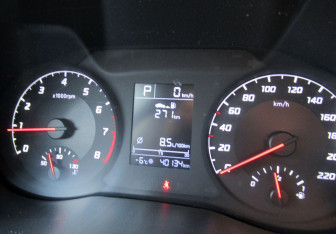 Подержанный автомобиль Hyundai Solaris Sedan 2021 года (12 фото)