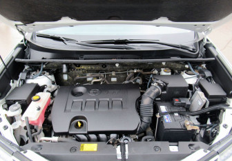 Подержанный автомобиль Toyota RAV4 2014 года (24 фото)