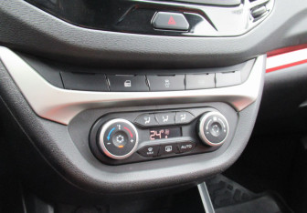 Подержанный автомобиль LADA (ВАЗ) Vesta Sedan 2018 года (16 фото)