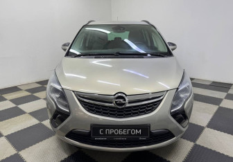 Подержанный автомобиль Opel Zafira Compactvan 2012 года (2 фото)