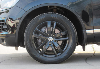 Подержанный автомобиль Volkswagen Touareg 2012 года (9 фото)