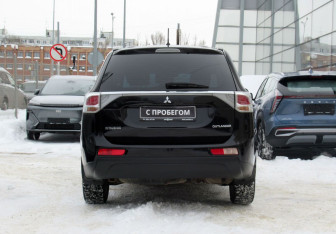 Подержанный автомобиль Mitsubishi Outlander 2012 года (6 фото)