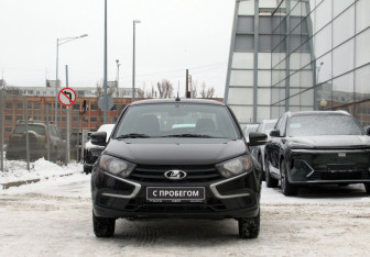 Подержанный автомобиль LADA (ВАЗ) Granta Sedan 2022 года (2 фото)