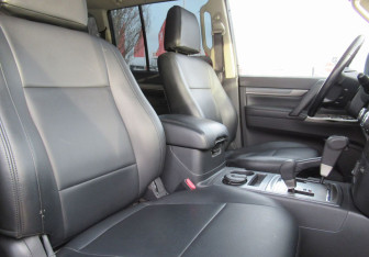 Подержанный автомобиль Mitsubishi Pajero 2021 года (18 фото)