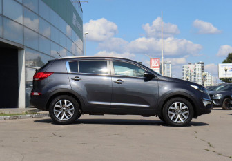 Подержанный автомобиль Kia Sportage 2014 года (4 фото)