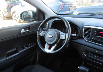 Подержанный автомобиль Kia Sportage 2019 года (10 фото)