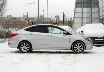 Подержанный автомобиль Hyundai Solaris Sedan 2011 года (4 фото)