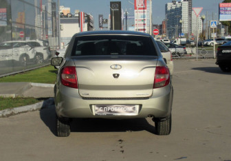 Подержанный автомобиль LADA (ВАЗ) Granta Sedan 2012 года (6 фото)