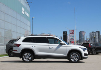 Подержанный автомобиль Skoda Kodiaq 2022 года (4 фото)