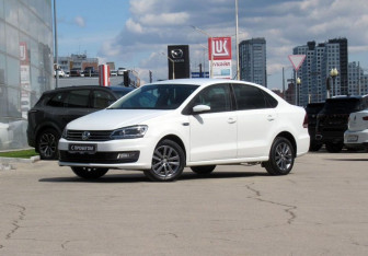Подержанный автомобиль Volkswagen Polo Sedan 2019 года (1 фото)
