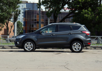 Подержанный автомобиль Ford Kuga 2017 года (8 фото)
