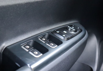 Подержанный автомобиль Kia Rio Sedan 2019 года (20 фото)