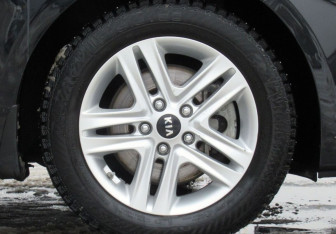 Подержанный автомобиль Kia Ceed Hatchback 2019 года (9 фото)