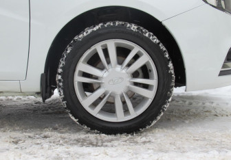 Подержанный автомобиль LADA (ВАЗ) Vesta Sedan 2017 года (9 фото)