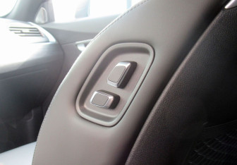 Подержанный автомобиль Geely Tugella 2023 года (22 фото)