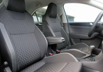 Подержанный автомобиль Skoda Rapid Liftback 2018 года (18 фото)