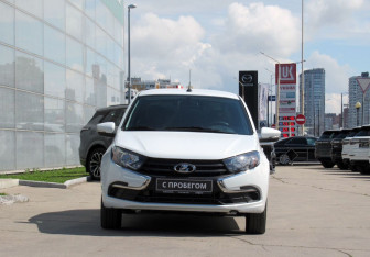 Подержанный автомобиль LADA (ВАЗ) Granta Sedan 2023 года (2 фото)