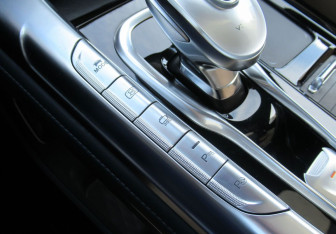 Подержанный автомобиль Voyah Free 2022 года (20 фото)