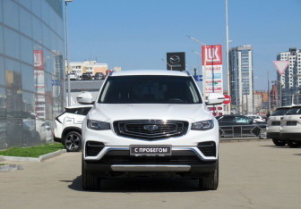 Подержанный автомобиль Geely Atlas Pro 2024 года (2 фото)