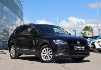 Подержанный автомобиль Volkswagen Tiguan 2018 года (3 фото)