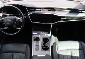 Подержанный автомобиль Audi A6 Sedan 2019 года (21 фото)