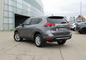 Подержанный автомобиль Nissan X-Trail 2019 года (7 фото)