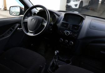 Подержанный автомобиль LADA (ВАЗ) Kalina Wagon 2013 года (17 фото)