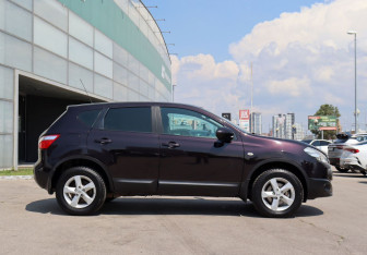 Подержанный автомобиль Nissan Qashqai 2011 года (4 фото)