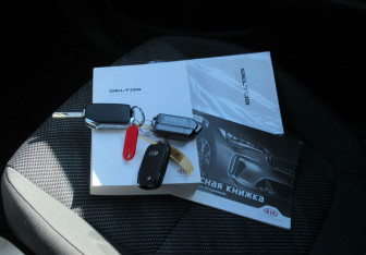 Подержанный автомобиль Kia Seltos 2020 года (17 фото)