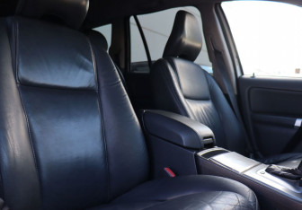 Подержанный автомобиль Volvo XC90 2010 года (16 фото)